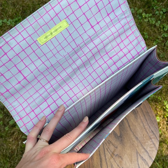 FLORAL SATCHEL from House of Disaster - Picture 4 of 6